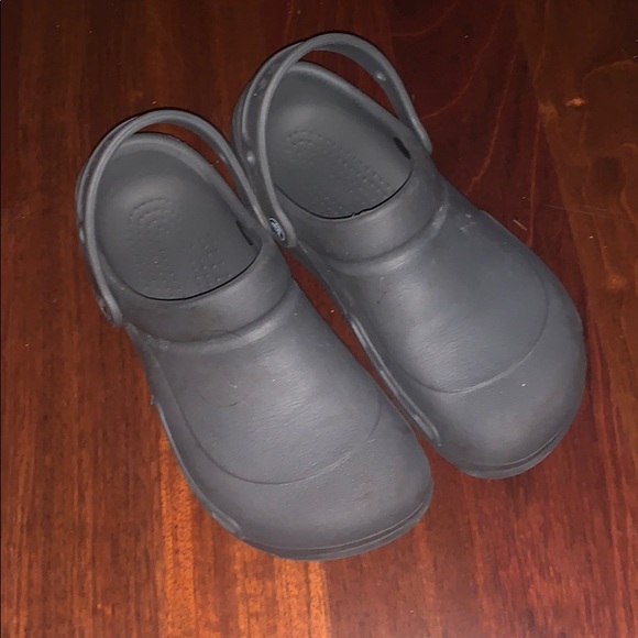 non slip croc work shoes